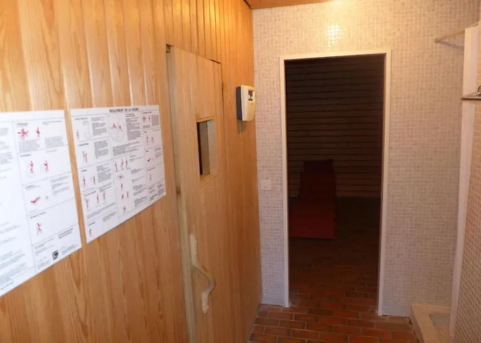 Jeanne D'arc Apt- E-38 By Interhome Apartman *